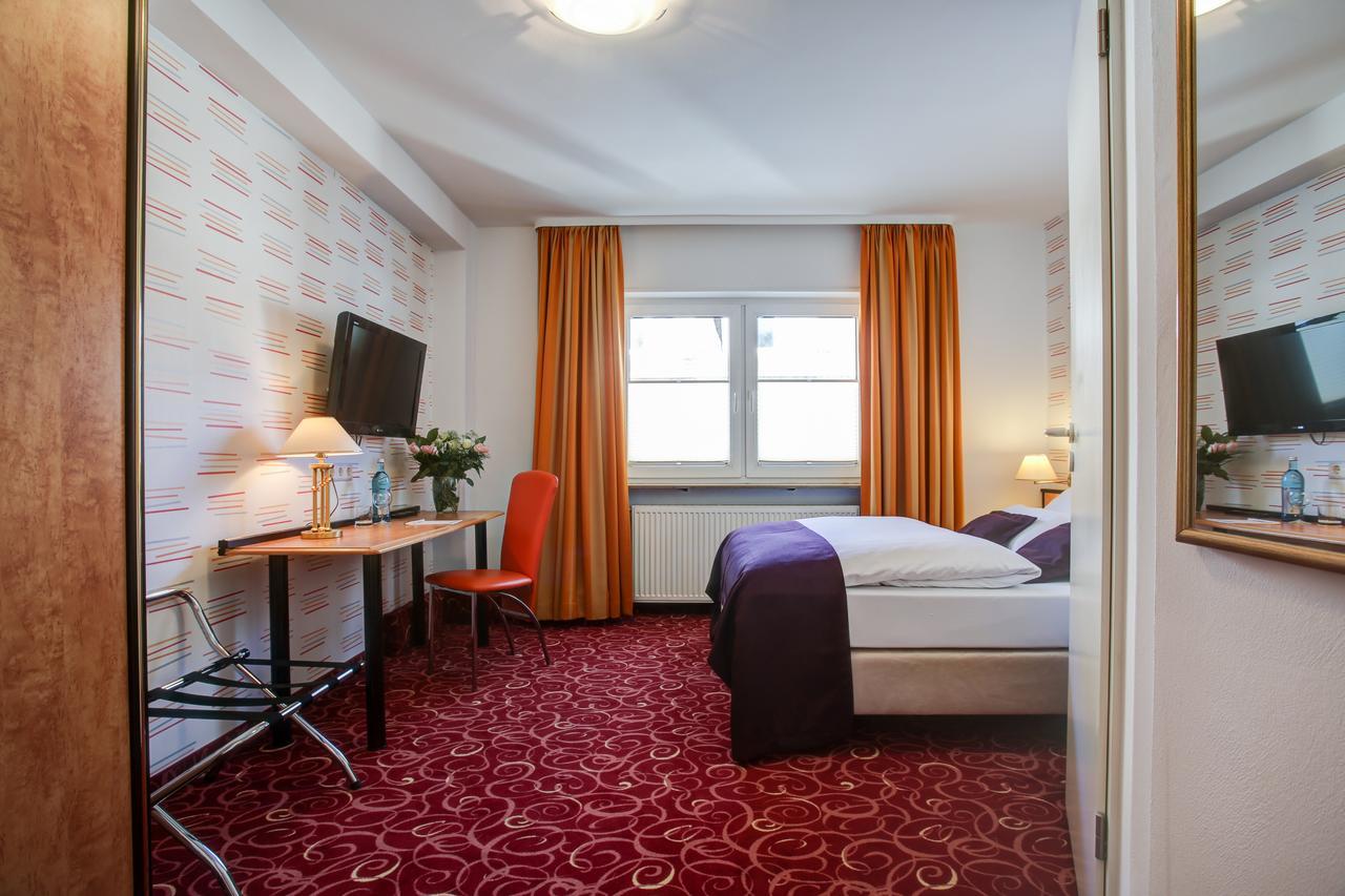 Rhein Neckar Hotel MHG Esterno foto