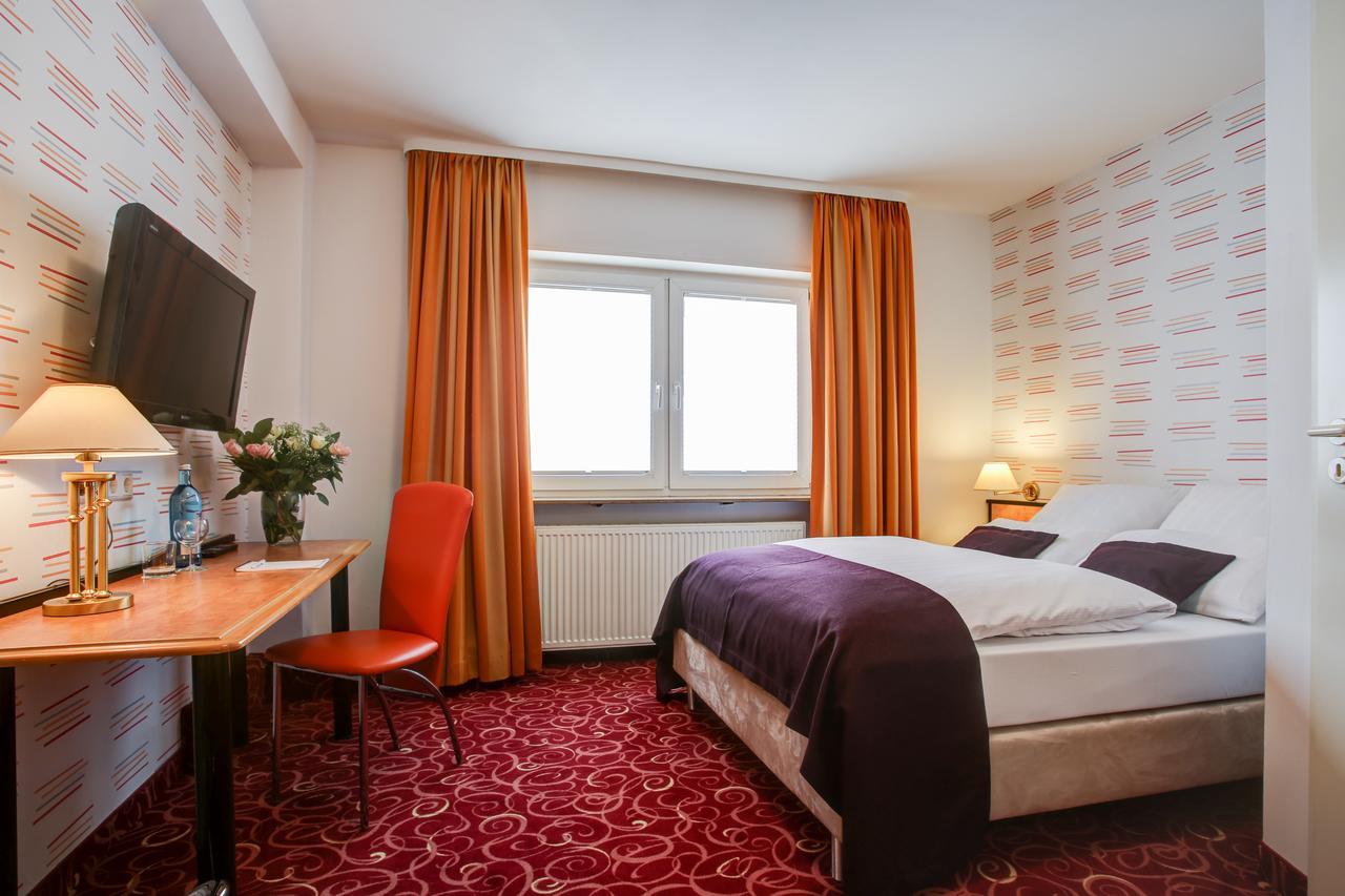 Rhein Neckar Hotel MHG Esterno foto