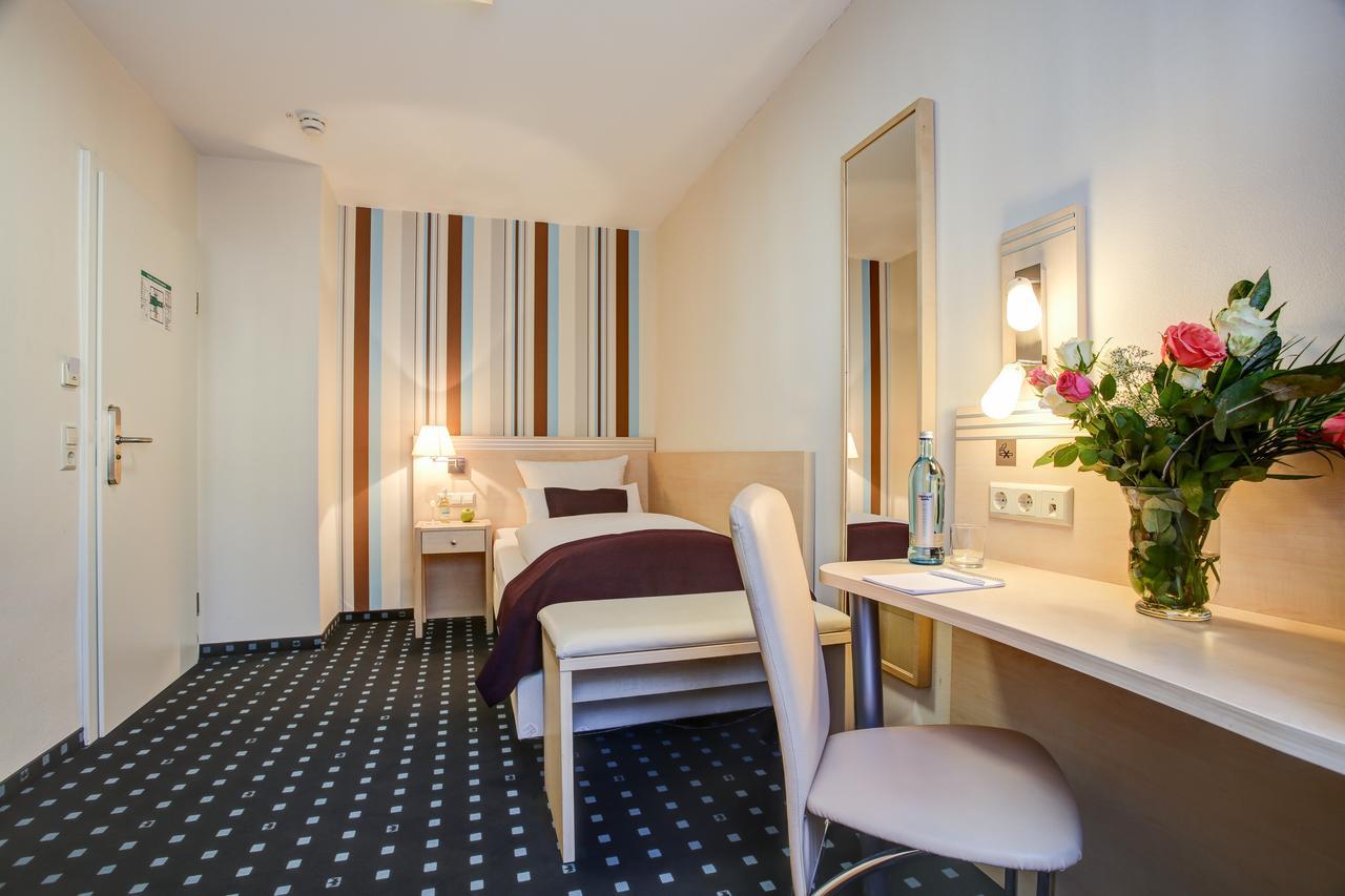 Rhein Neckar Hotel MHG Esterno foto